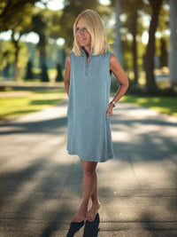 Lulu B Sleeveless Zip Up Dress