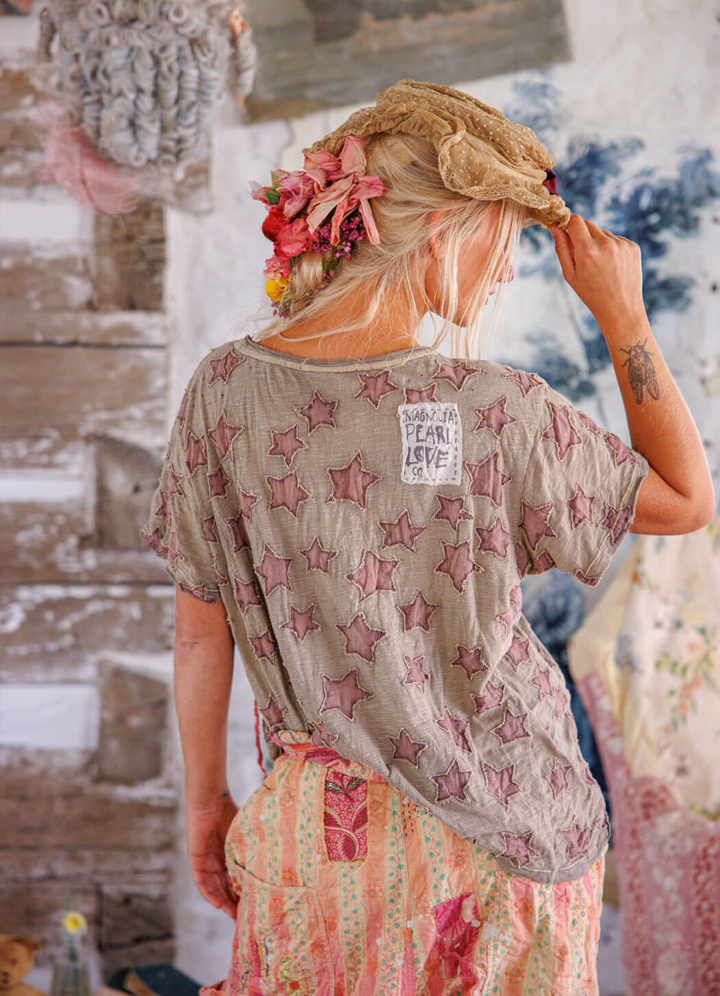 Magnolia Pearl Little Star Appliqué Tee