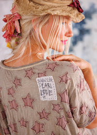 Magnolia Pearl Little Star Appliqué Tee