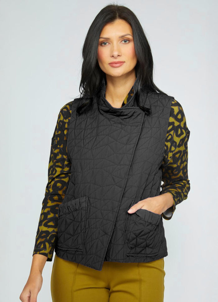 Olivia Kaleidoscope Quilt Scenic View Vest