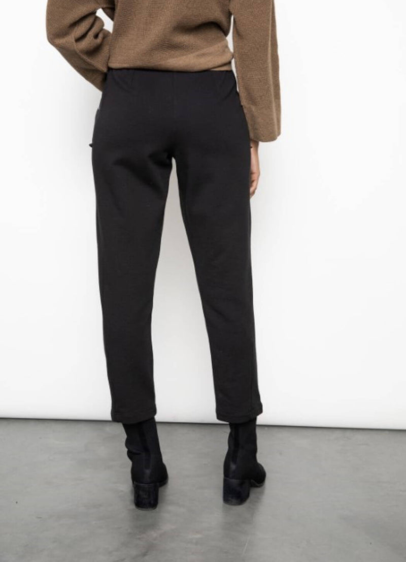 LIV French Terry Slim Pant