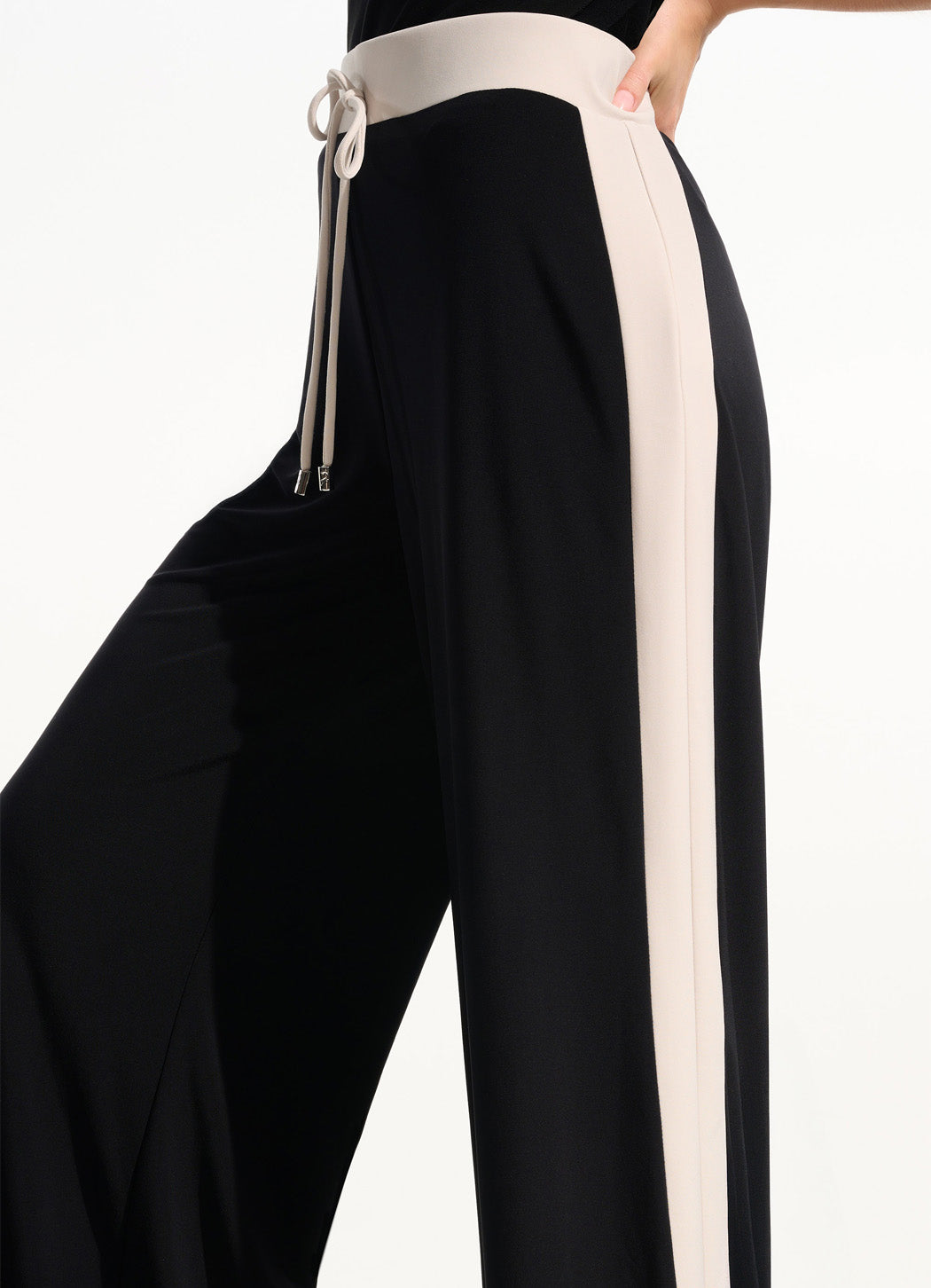 Joseph Ribkoff High-Waisted Wide-Leg Trousers