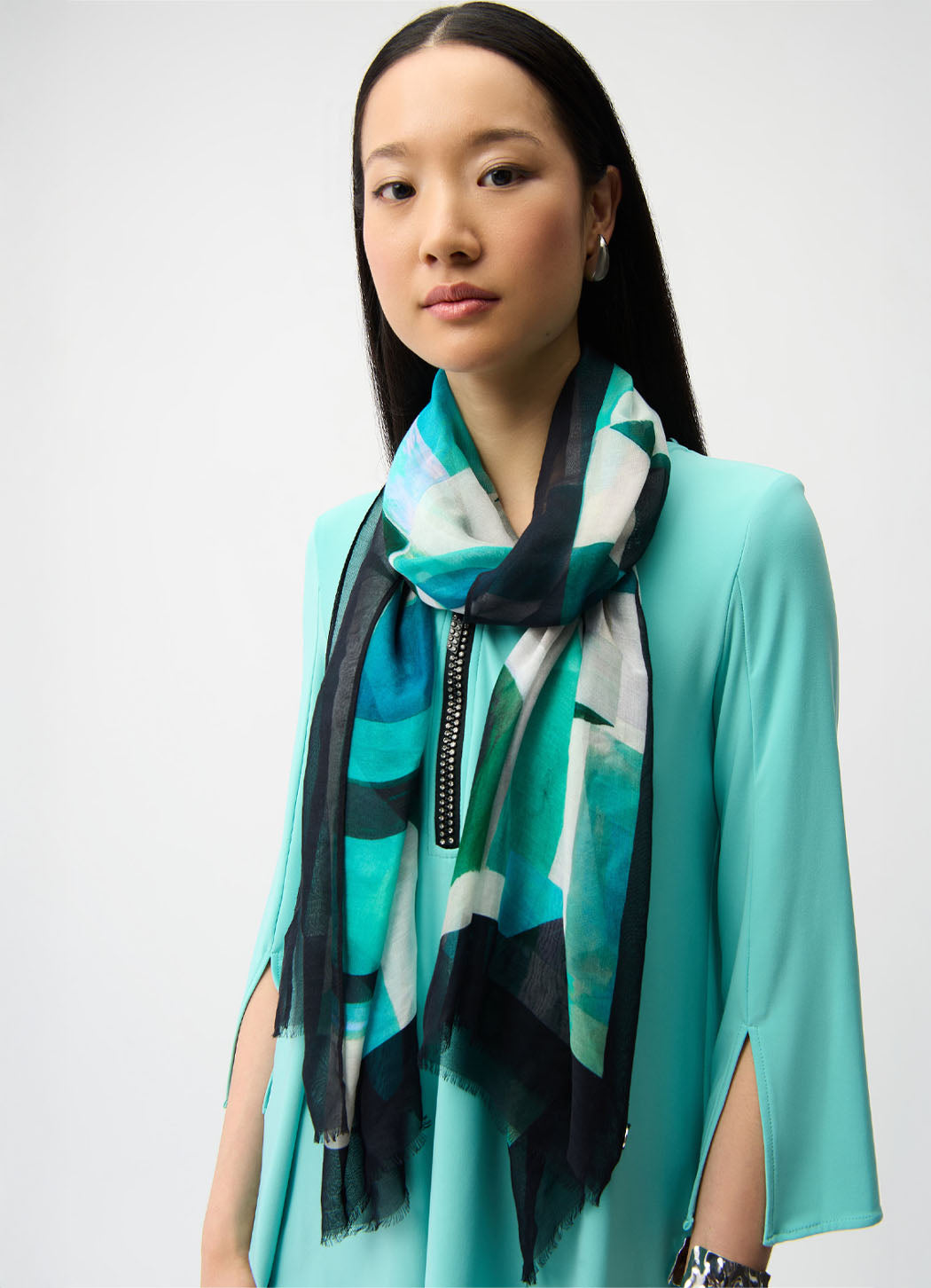 Joseph Ribkoff Scarf