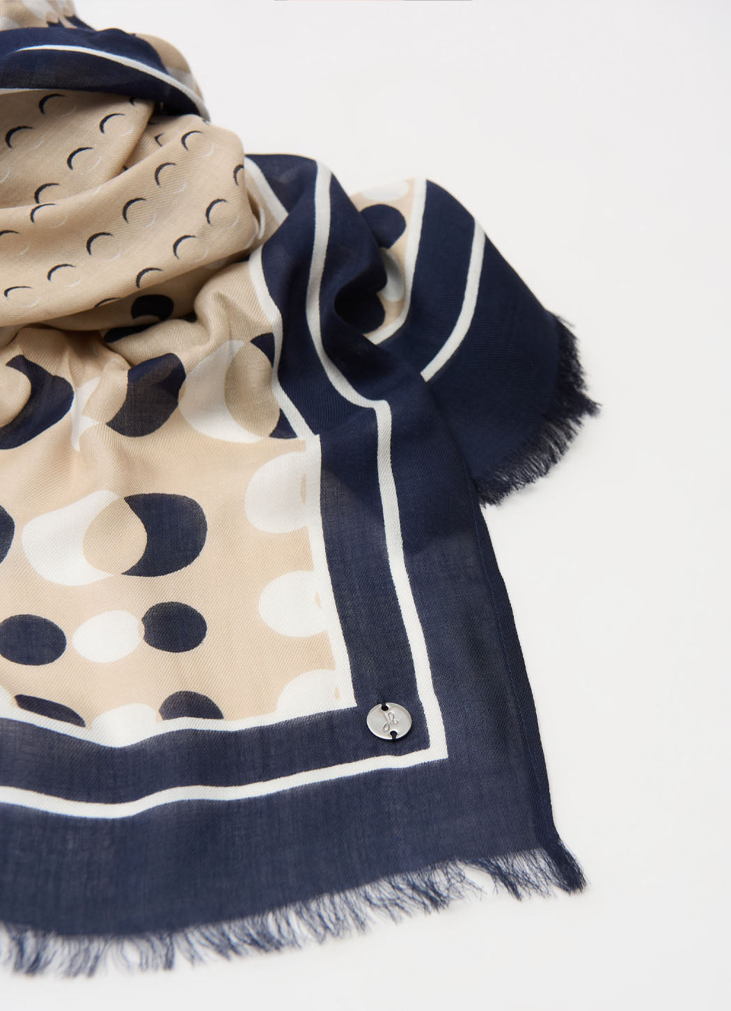 Joseph Ribkoff Scarf