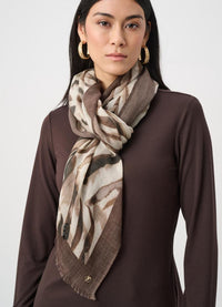 Joseph Ribkoff Scarf