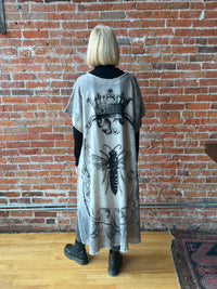 I Love Linen Hi-Lo Tunic With Queen Bee Print