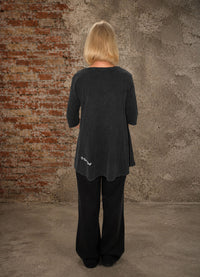 A Rare Bird Pearls Always Appropriate Tattered 3/4 Tee