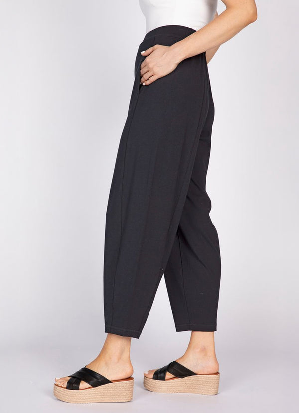 Olivia Essential Straight Pant