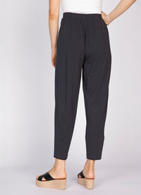 Olivia Essential Straight Pant