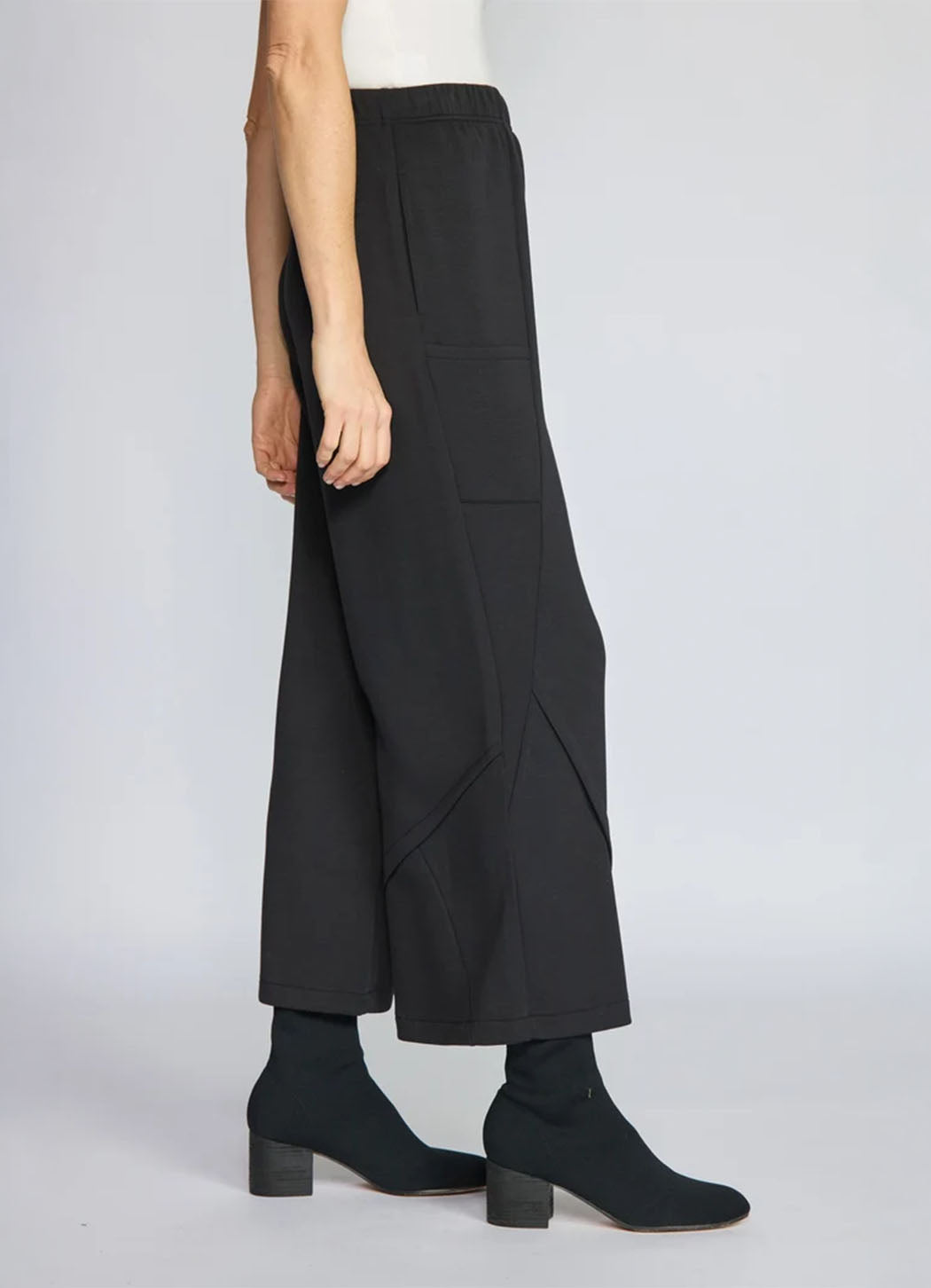 Olivia Feather Lux Knit Crossroads Pant