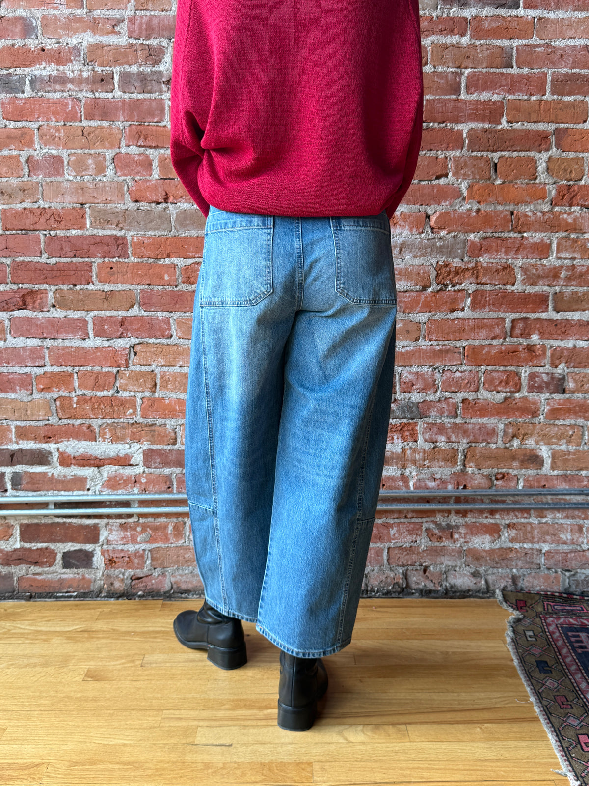 Tractr High Rise Barrel Crop Jean