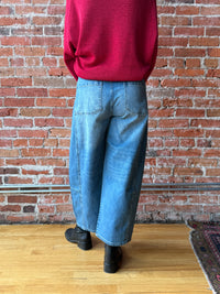 Tractr High Rise Barrel Crop Jean