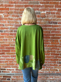 Transparente Patch Pullover Top