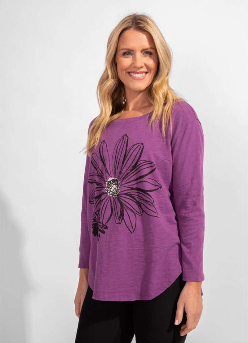 Escape Destination Daisy High Lo Tee