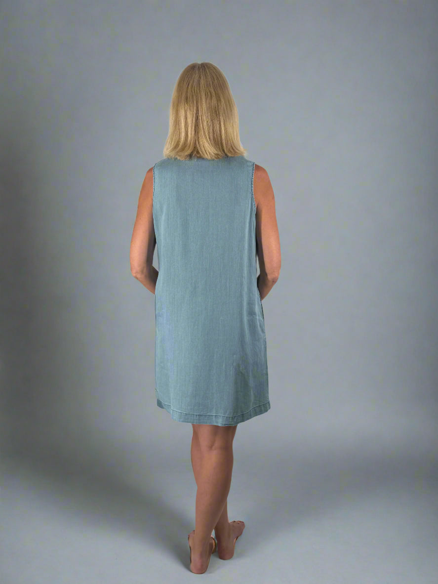 Lulu B Sleeveless Zip Up Dress