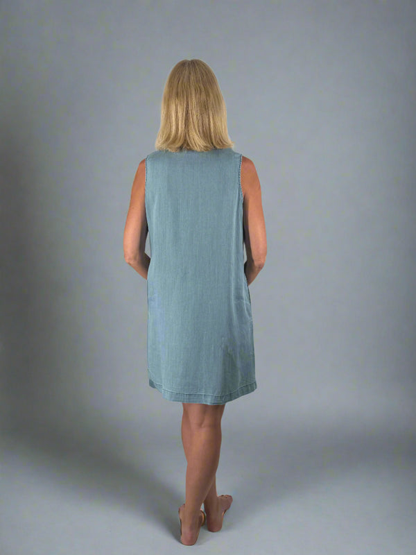 Lulu B Sleeveless Zip Up Dress