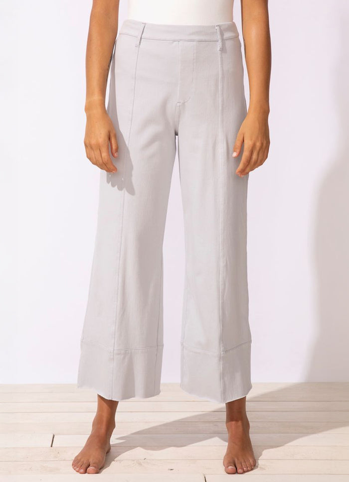 Escape Knit Denim Flood Jean