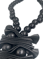 AC-055 Swing Necklace Black