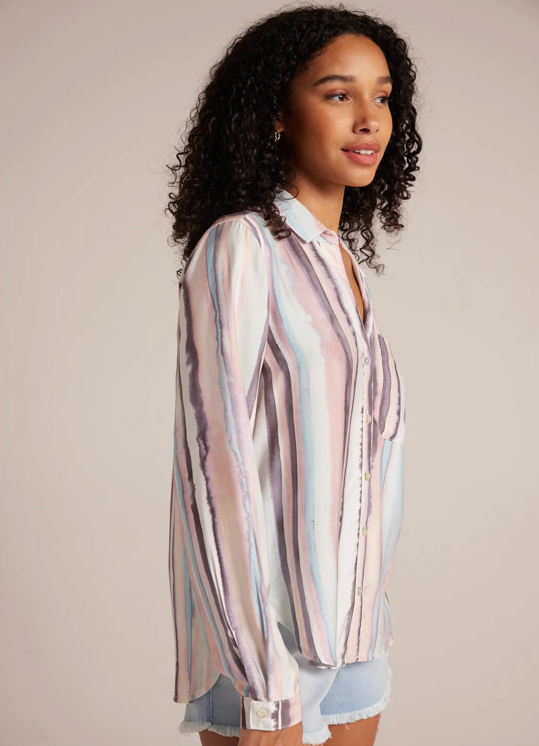 Bella Dahl Long Sleeve Rounded Hem Button Down