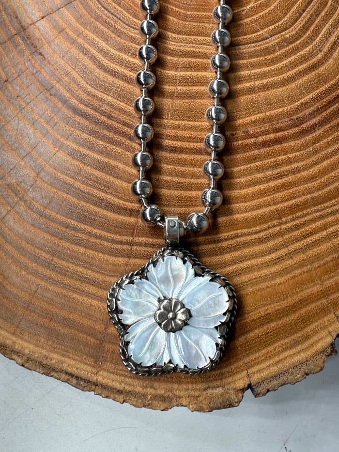 Belle Via Jewelry One-Of-A-Kind Medium Abalone  Flower Necklace