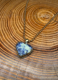 Belle Via Jewelry Sodalite Heart Necklace