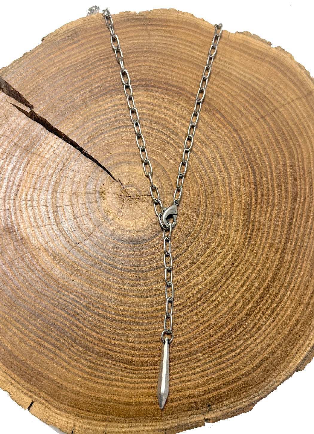 Belle Via Jewelry Hammered Pendulum Lariat