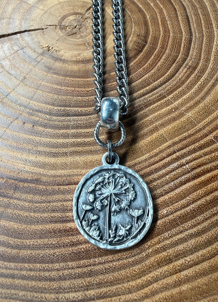 Belle Via Jewelry Dandelion Necklace