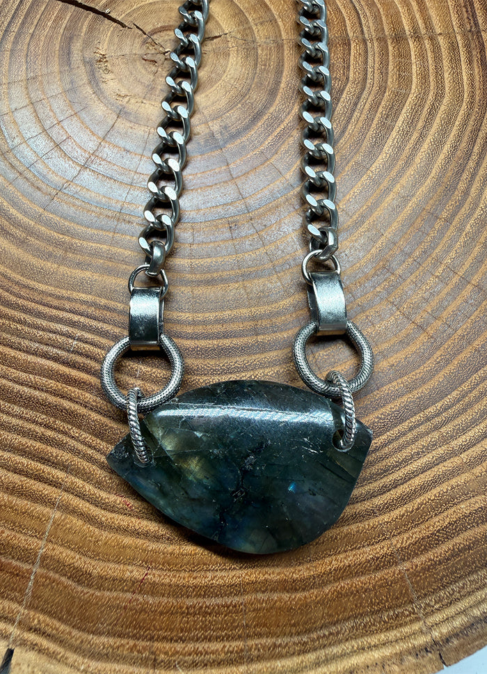 Belle Via Jewelry One-Of-A-Kind Labradorite Necklace