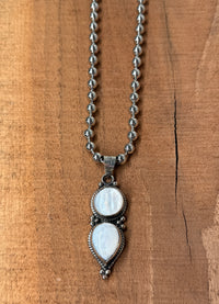 Belle Via Jewelry One-Of-A-Kind Mother of Pearl Necklace