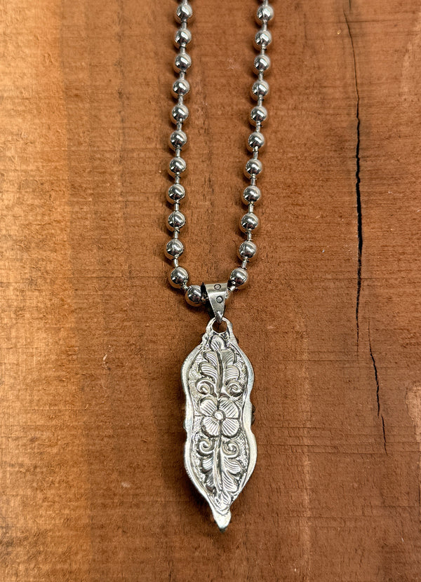Belle Via Jewelry One-Of-A-Kind Mother of Pearl Necklace