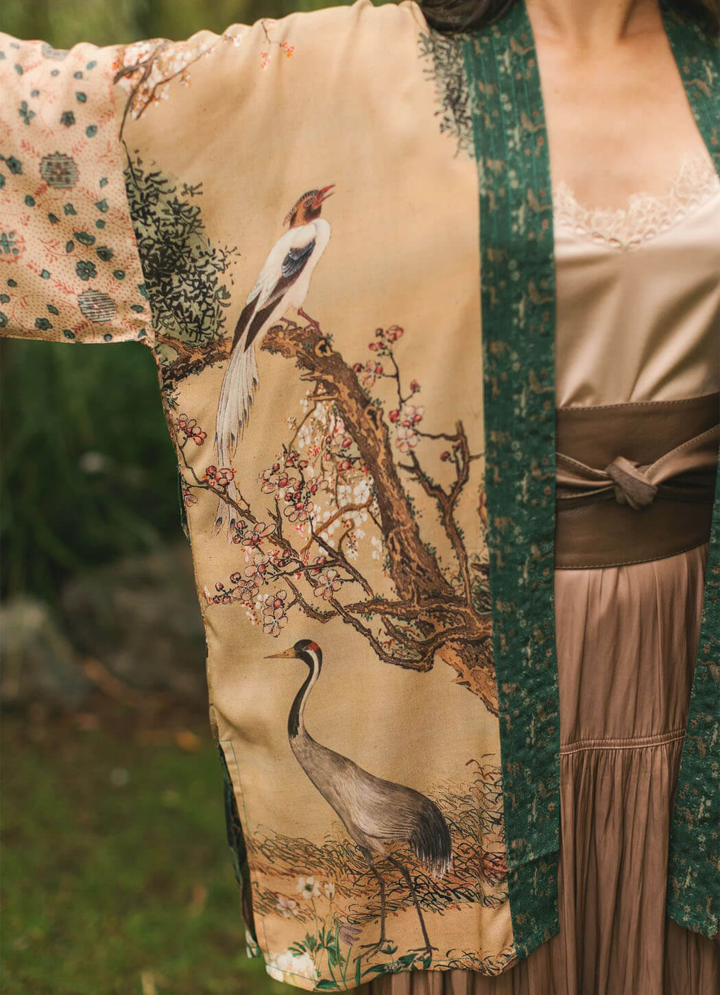 Market of Stars Fable Matinee Mid-Length Duster bamboo Kimono with Deer and Moon