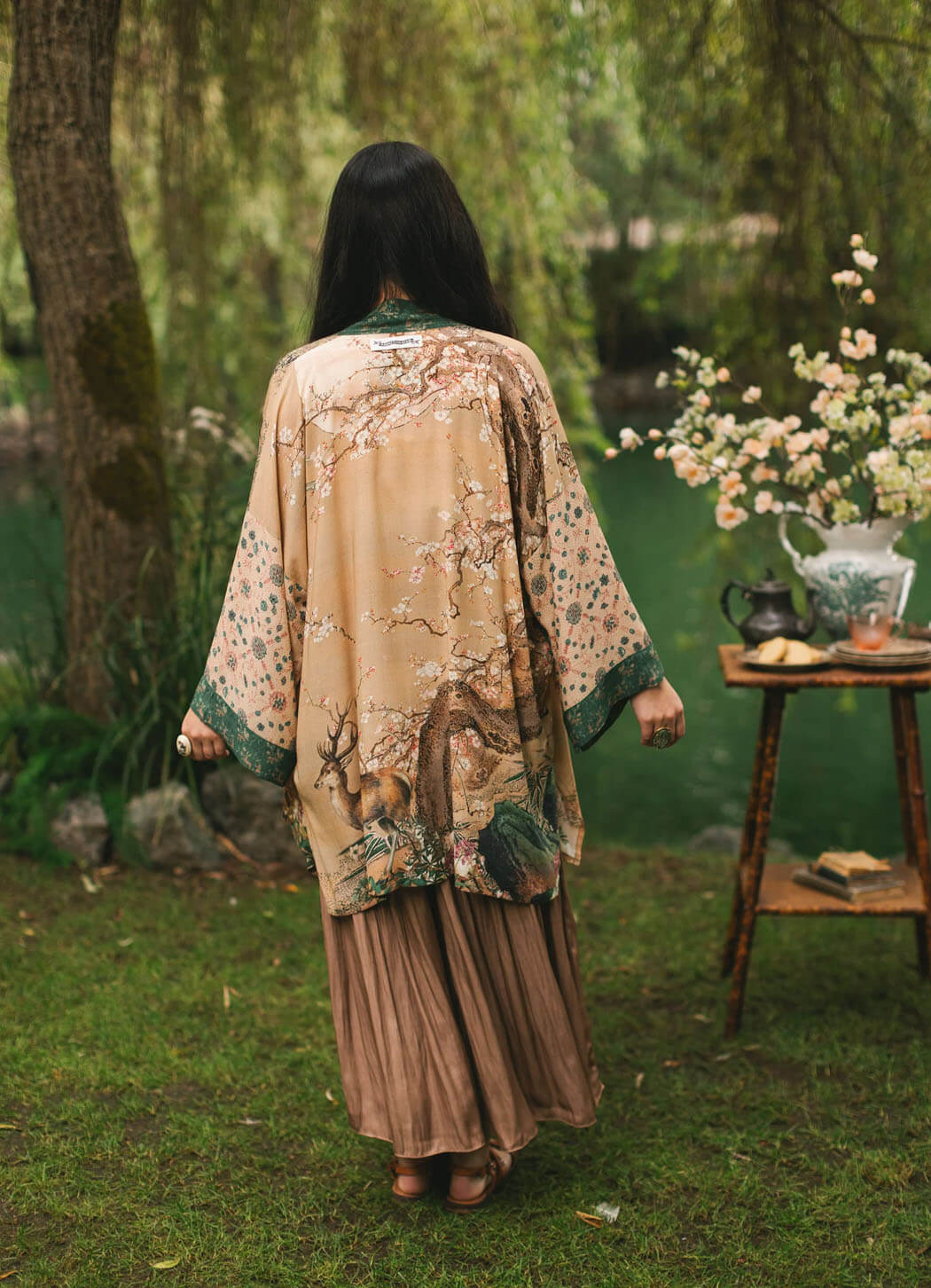 Market of Stars Fable Matinee Mid-Length Duster bamboo Kimono with Deer and Moon