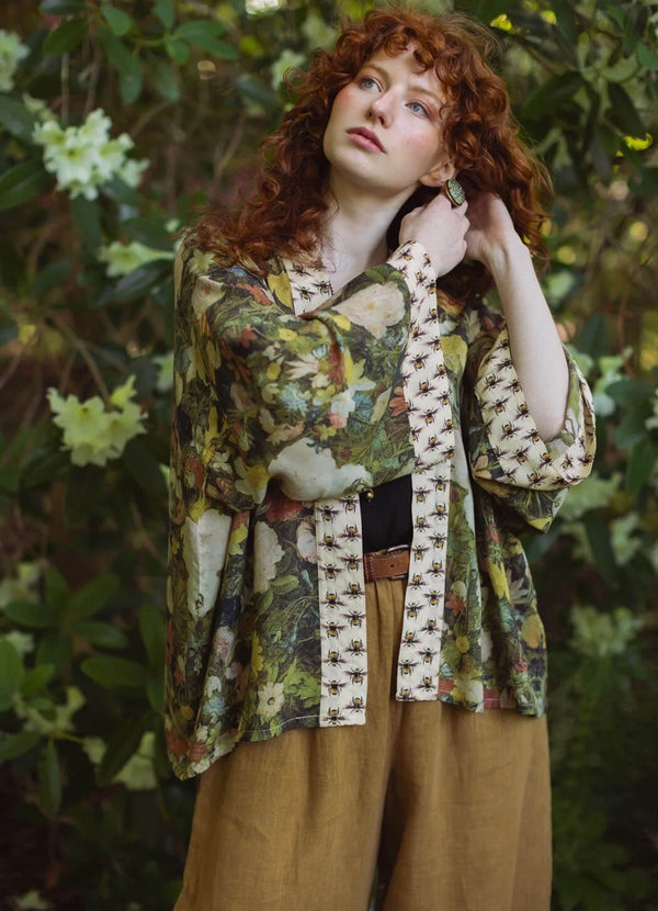 Market of Stars I Dream In Flowers Pixie Duster Cropped Kimono With Bees