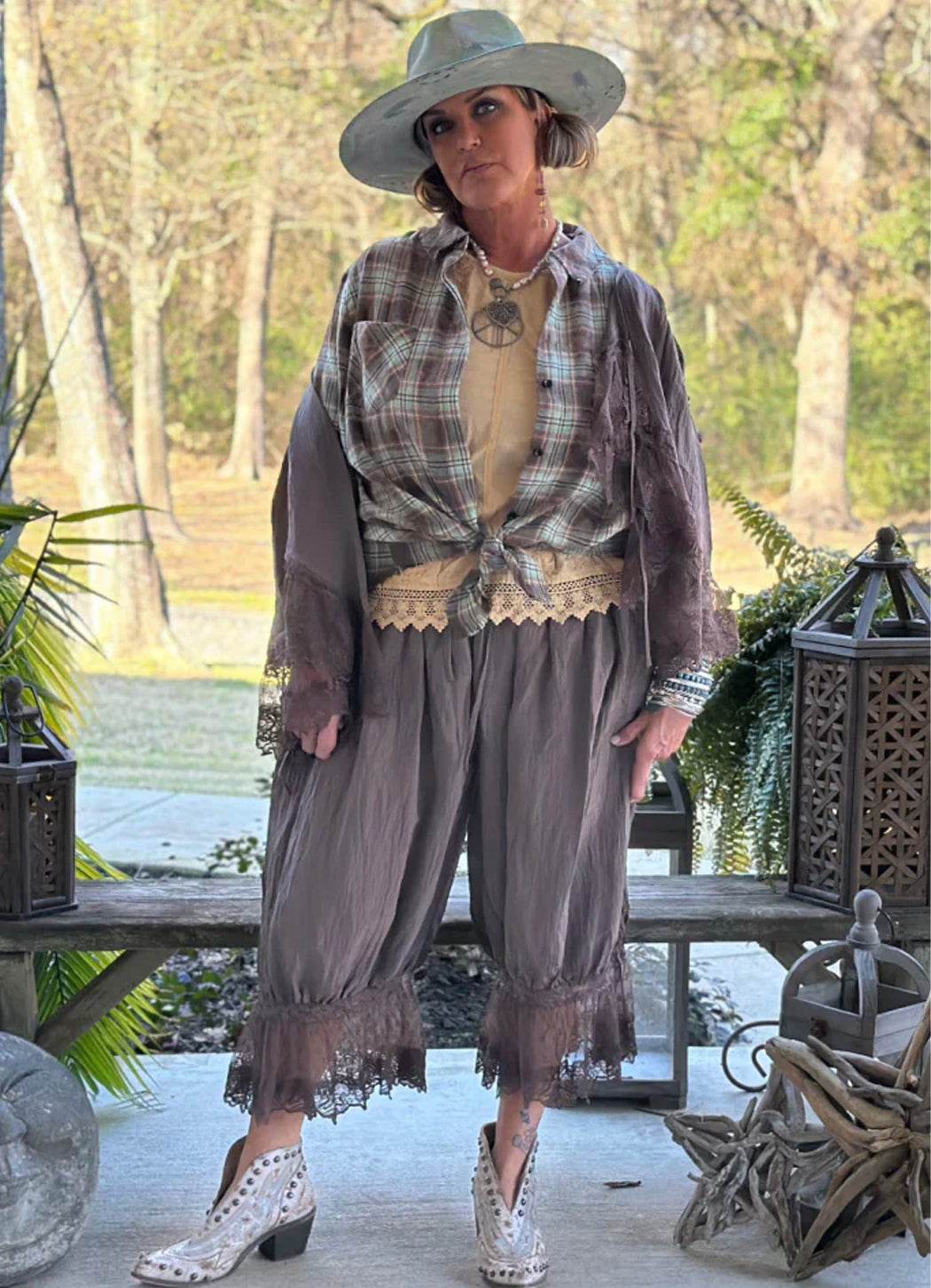 Jaded Gypsy Alluring Romance Bloomers