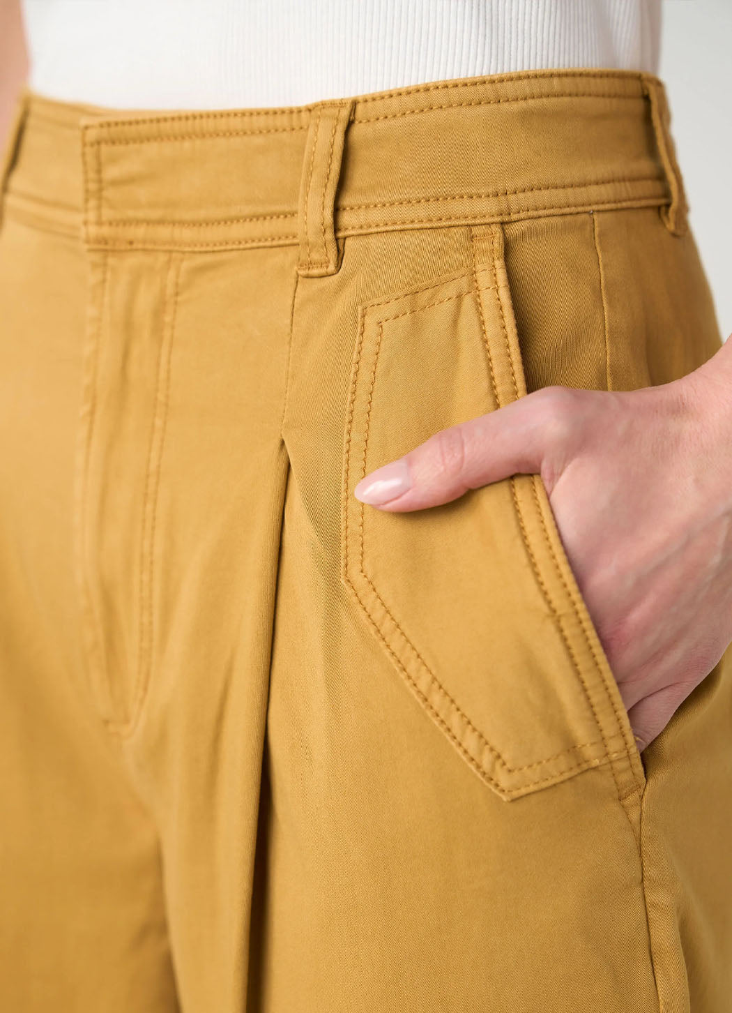 Liverpool High Rise Pleated Trouser