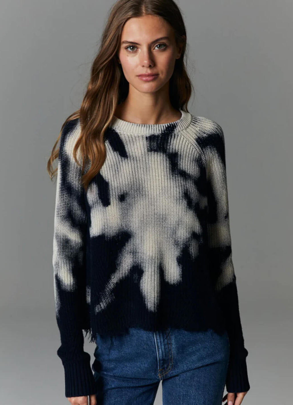 Autumn Cashmere Bleached Distressed Scallop Shaker