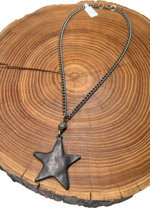 Belle Via Jewelry Hammered Star Necklace