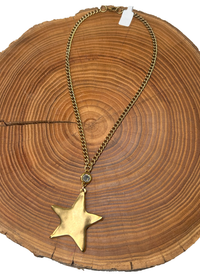 Belle Via Jewelry Hammered Star Necklace