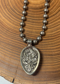 Belle Via Jewelry One-Of-A-Kind Mother of Pearl Necklace