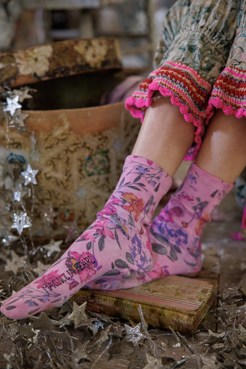 Magnolia Pearl Floral MP Socks
