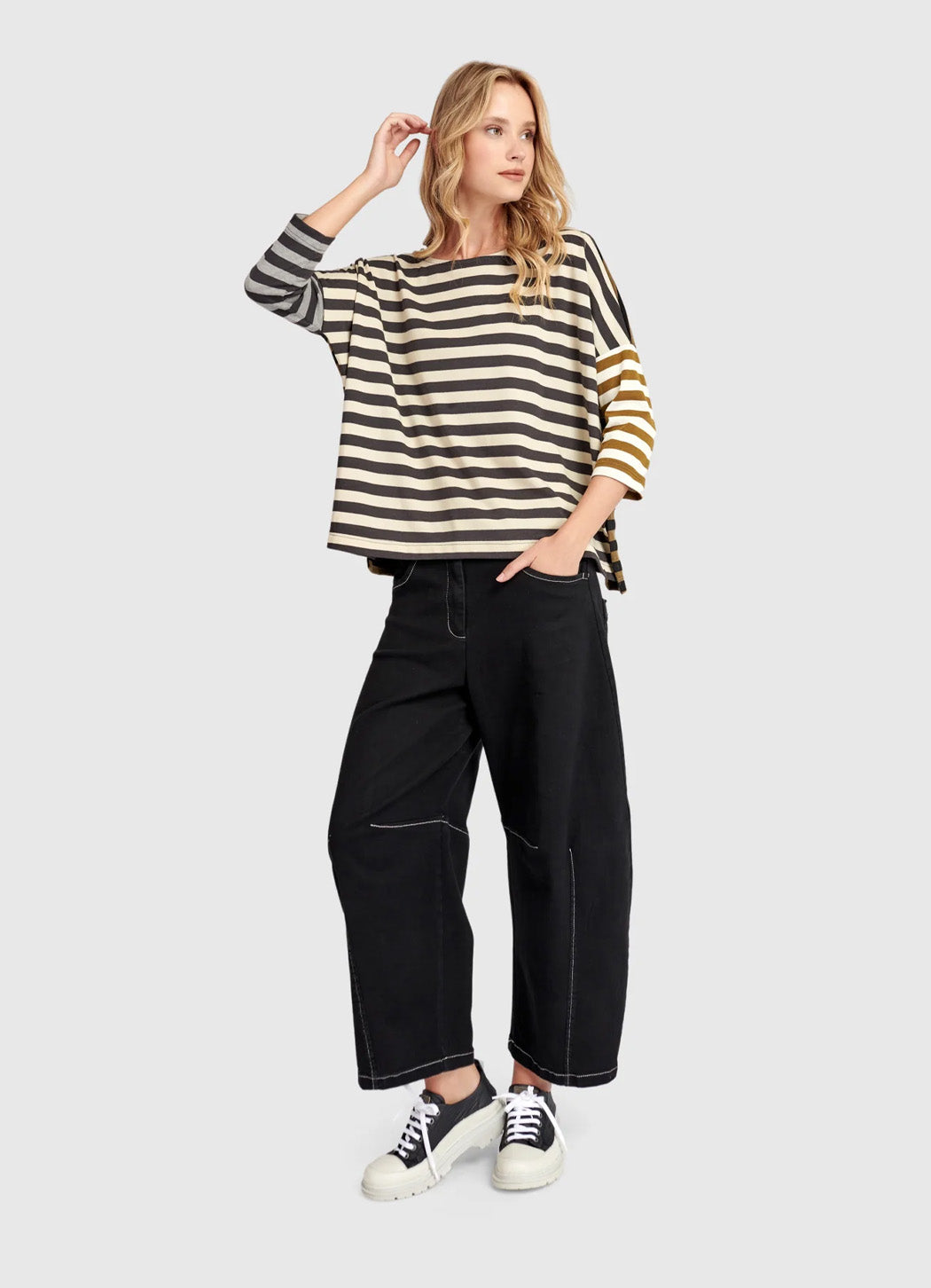 Alembika Go-To Barrel Pants