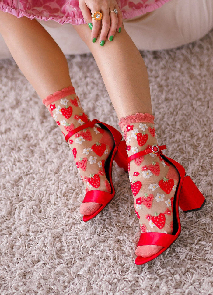 Sock Candy Strawberry Daisy Ruffle Sheer Crew Sock