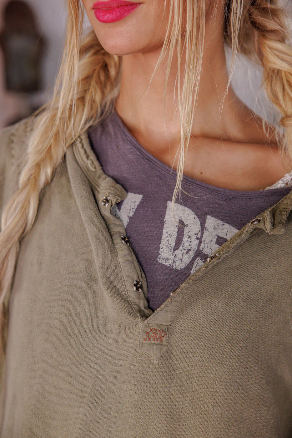 Magnolia Pearl Fleece Riehl Henley