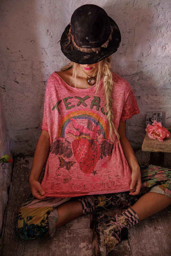 Magnolia Pearl Texas Is For Lovers Tee