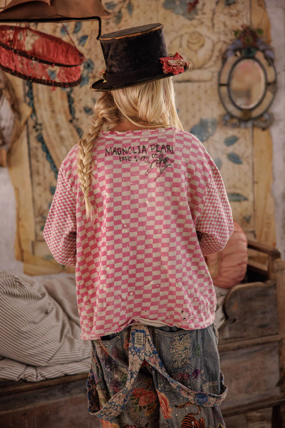 Magnolia Pearl Punkie Pocket Sweatshirt