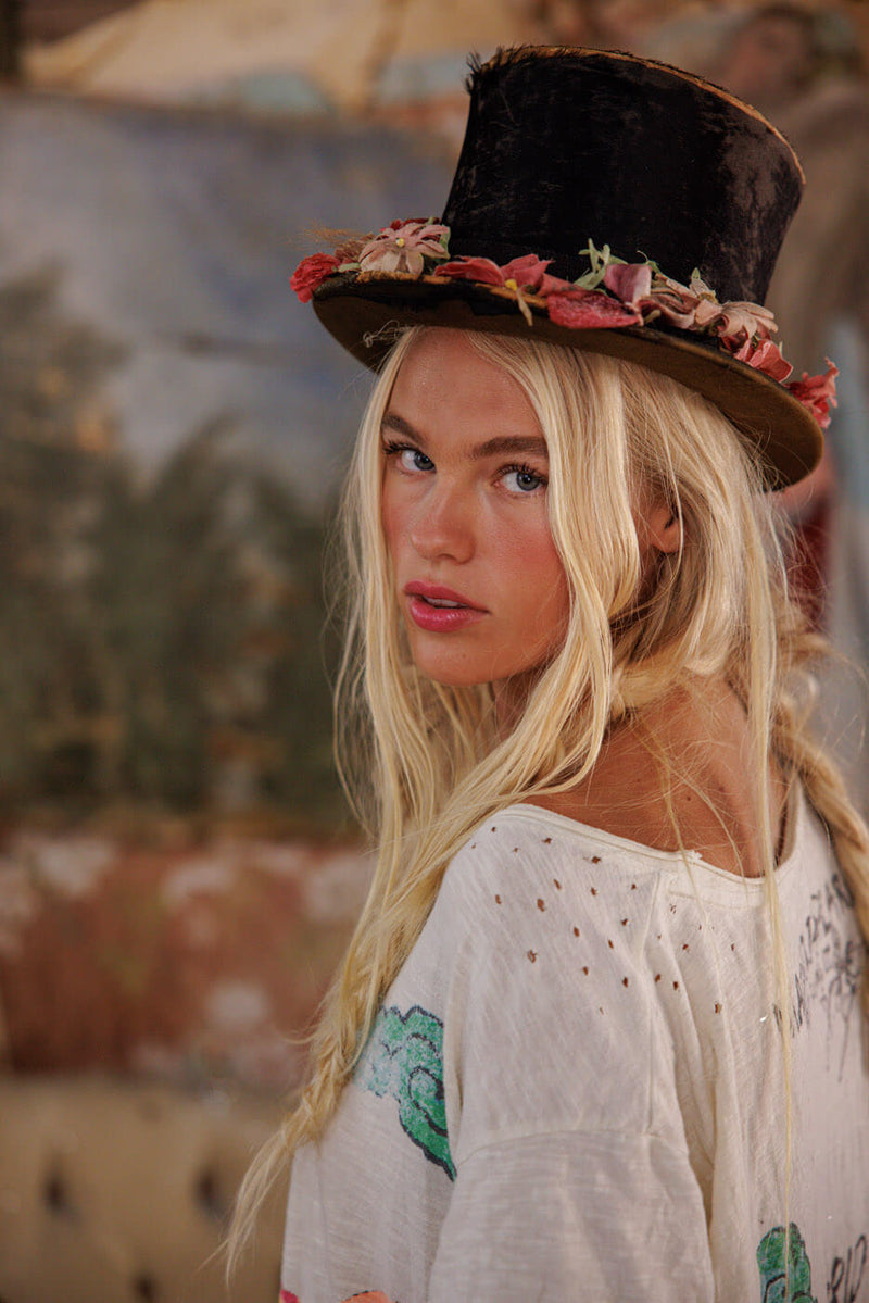 Magnolia Pearl Yeats Magic Dragon T