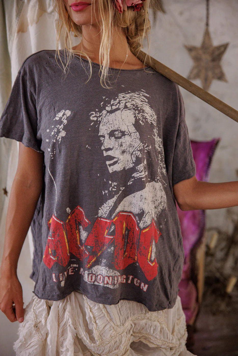 Magnolia Pearl AC/DC Live At Donington T