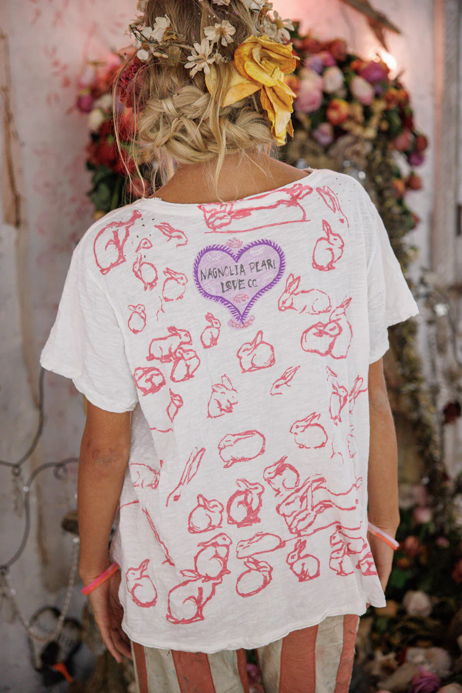 Magnolia Pearl Ducks Love Strawberries Tee