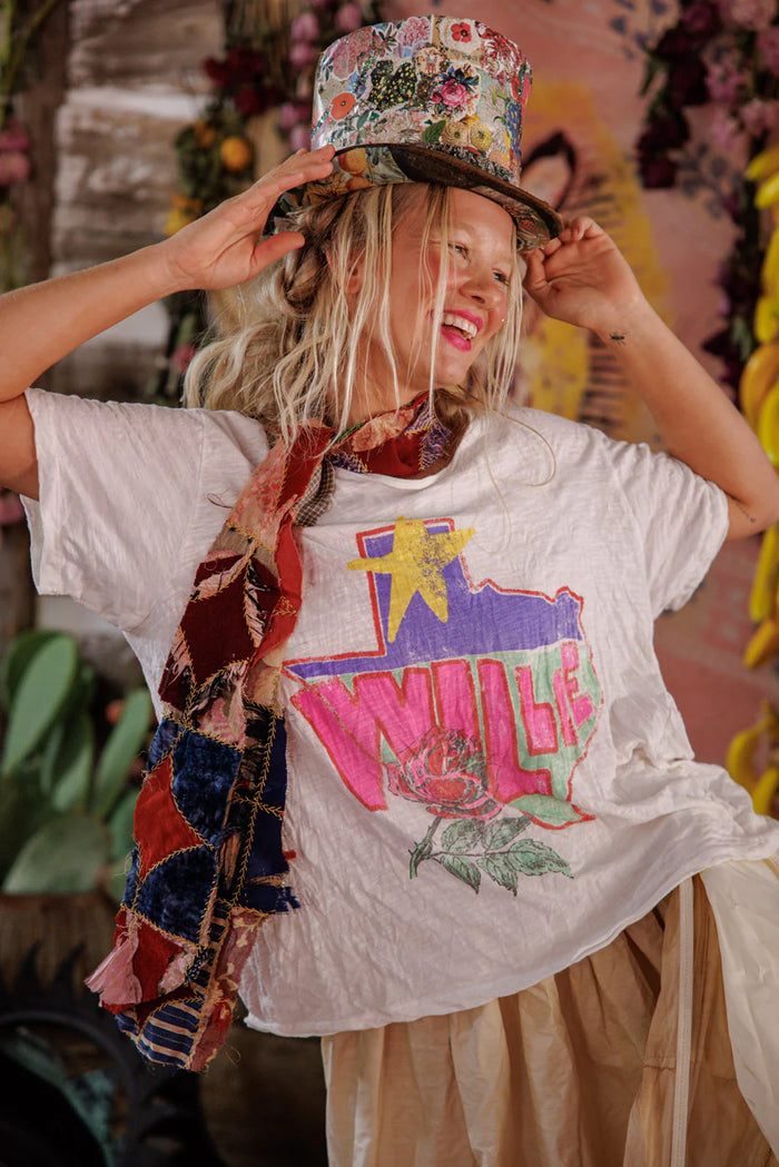 Magnolia Pearl Blue Eyes Willie Nelson Tee