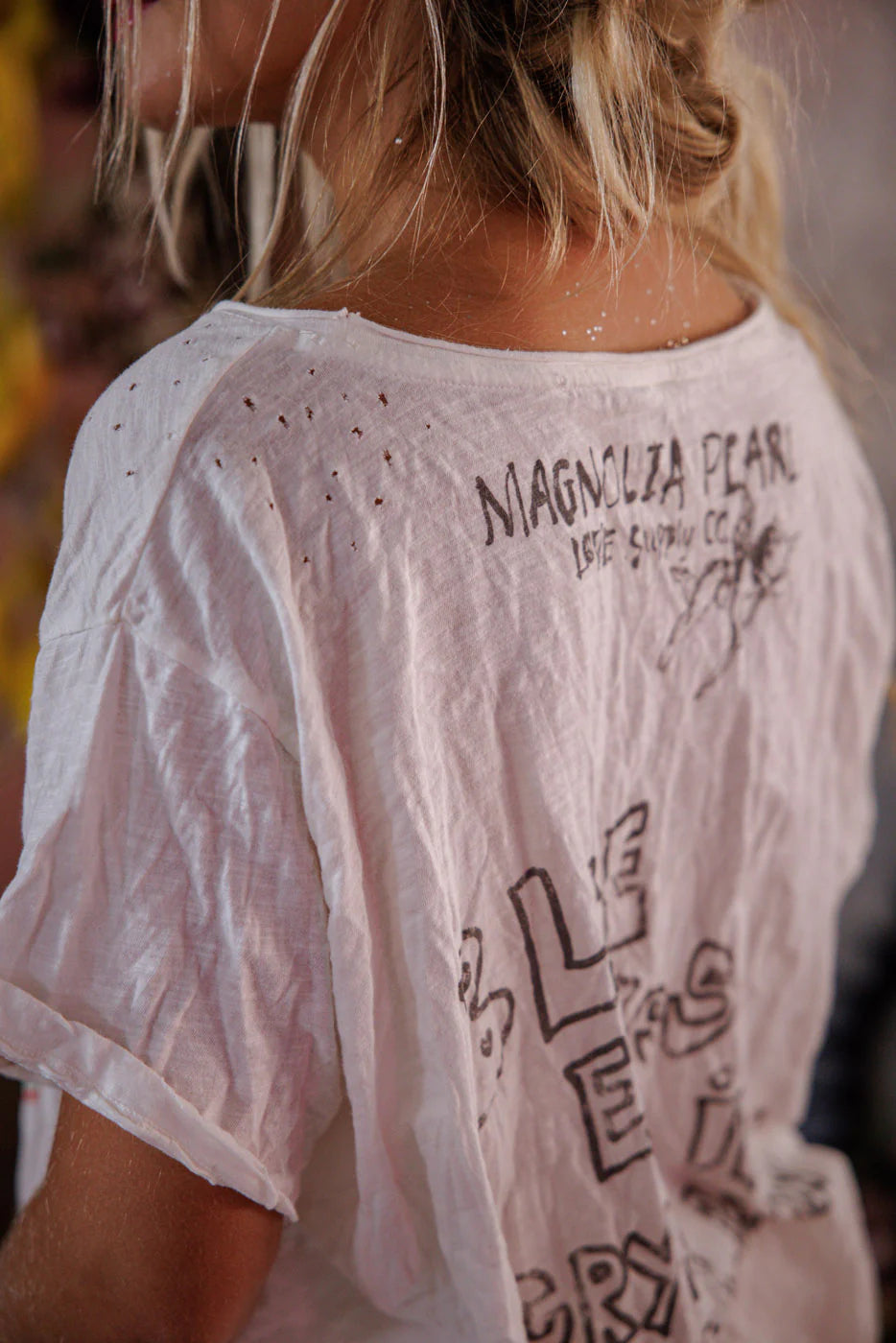 Magnolia Pearl Blue Eyes Willie Nelson Tee
